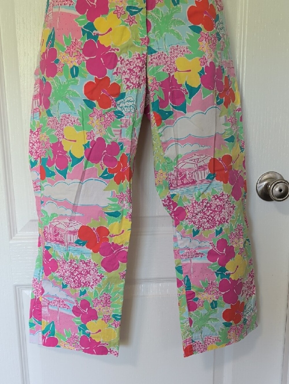 Lilly Pulitzer Bright Pink Green Yellow Floral Crop Pants - Picture 2 of 12